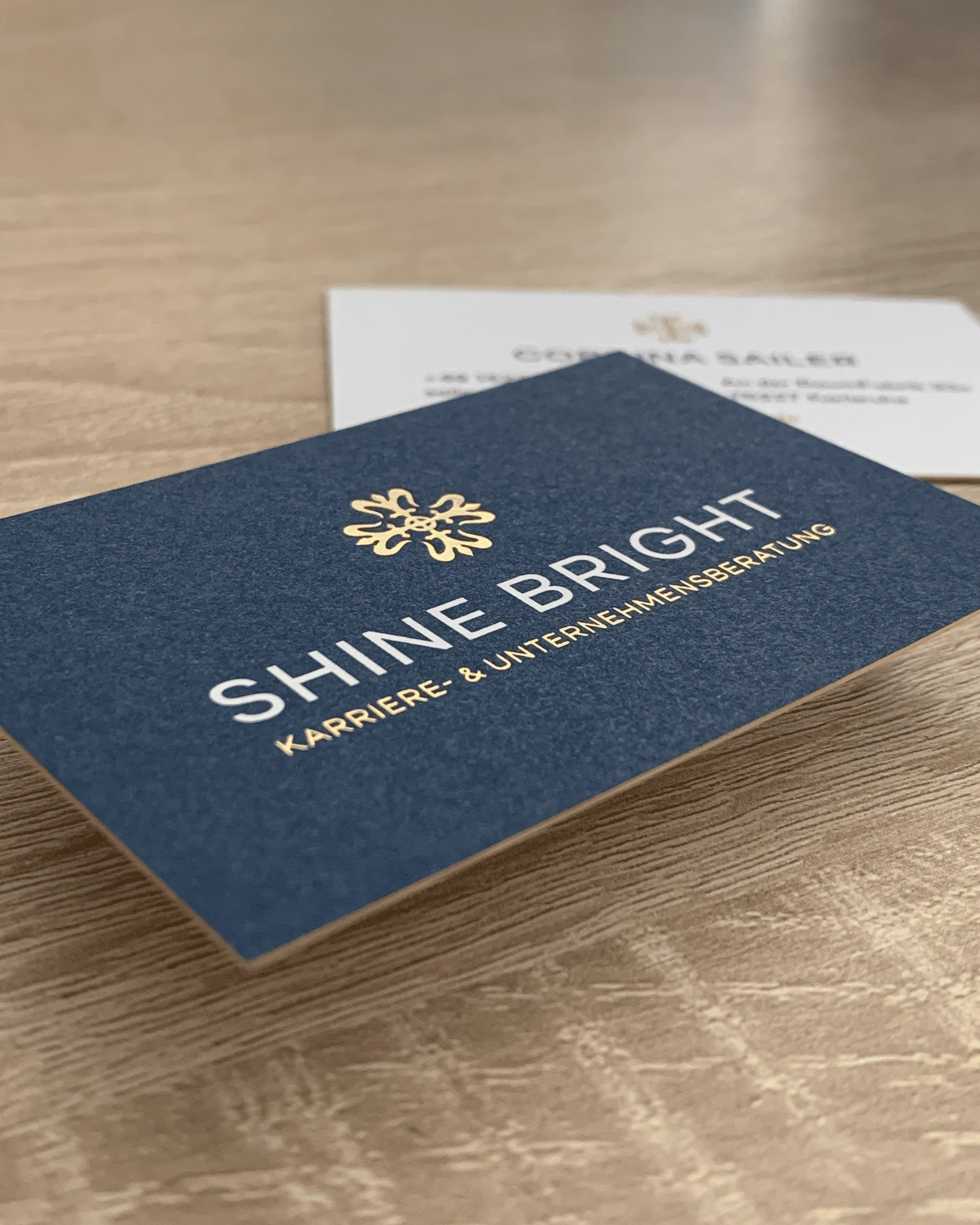 Bluetezeit_Design_ShineBright